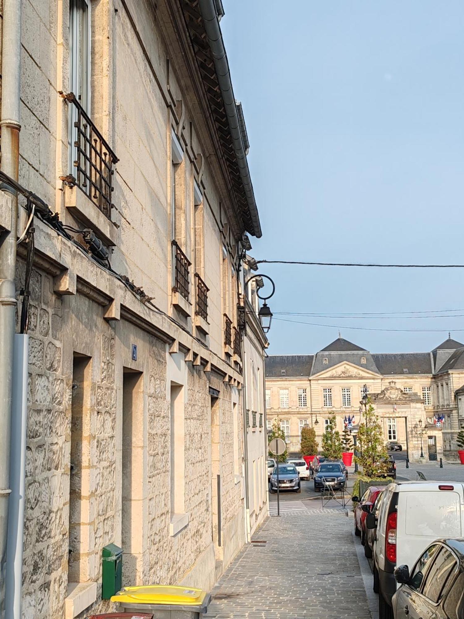 Appartement T3 En Plein Coeur Du Centre-Ville Soissons Eksteriør billede
